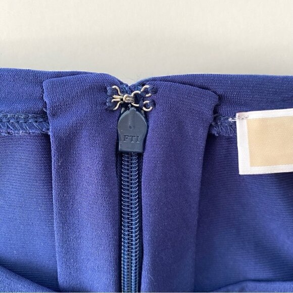 Michael Kors stretch jersey top with crew neckline and  long sleeves - Picture 6 of 10